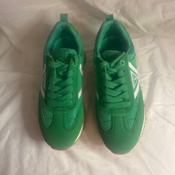 GUESS Bailei Faux-Suede Green Sneakers, Women's size 6.5 M - Picture 1 of 7